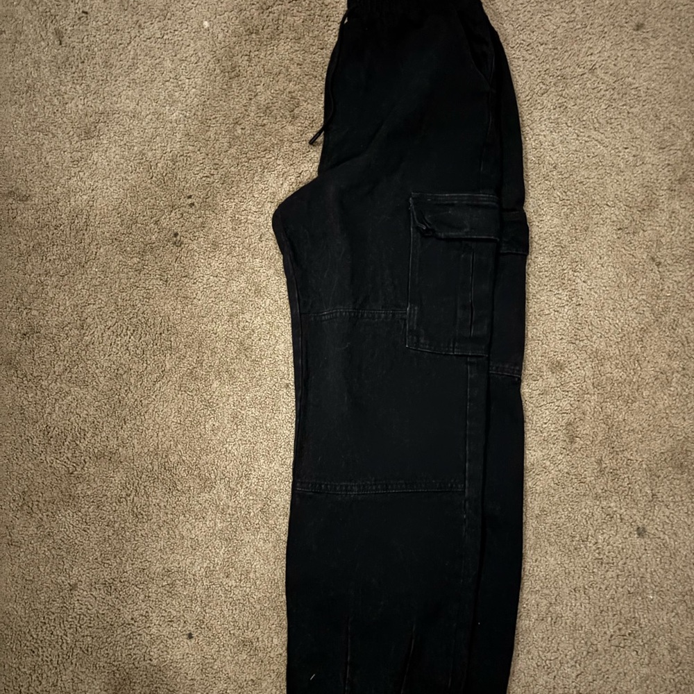 Men's Black Cargo Jeans